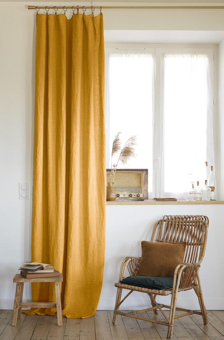 Rideau ajustable lin lavé SOLINE 140 x 270 cm SOLINE avec 8 anneaux pince - L'effet papillon - miel – Image 3