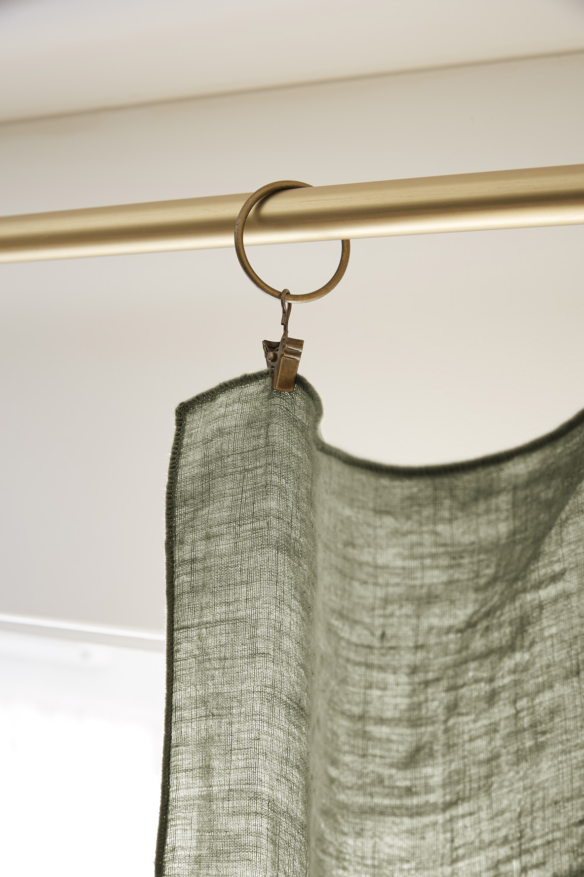 Rideau ajustable lin lavé SOLINE 140 x 270 cm SOLINE avec 8 anneaux pince - L'effet papillon - thym – Image 5