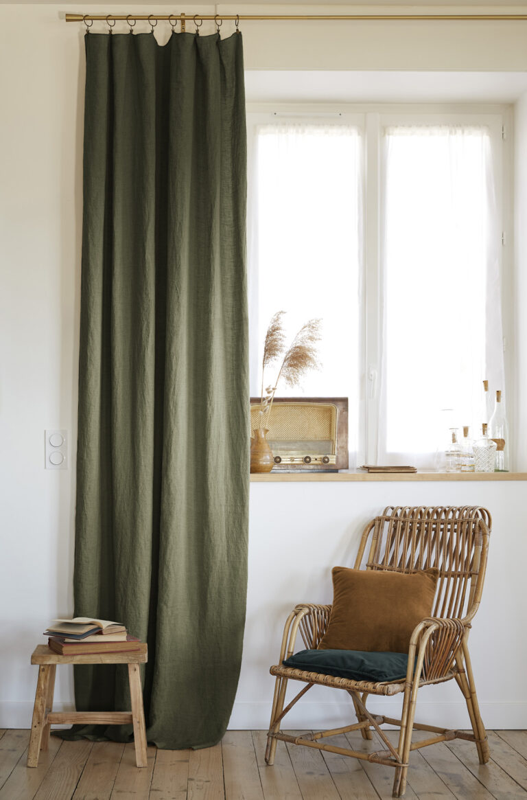 Rideau ajustable lin lavé SOLINE 140 x 270 cm SOLINE avec 8 anneaux pince - L'effet papillon - thym