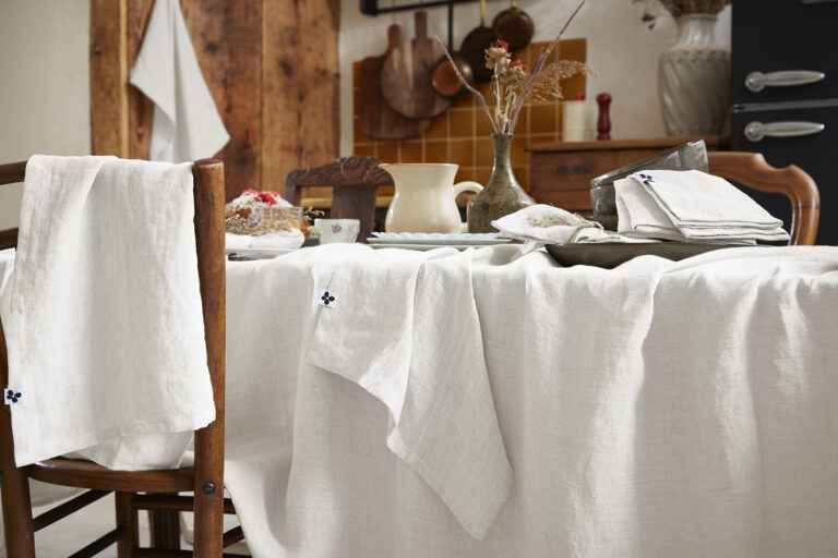 Nappe rectangulaire 170 x 250 cm en lin lavé SOLINE - L'effet papillon - craie