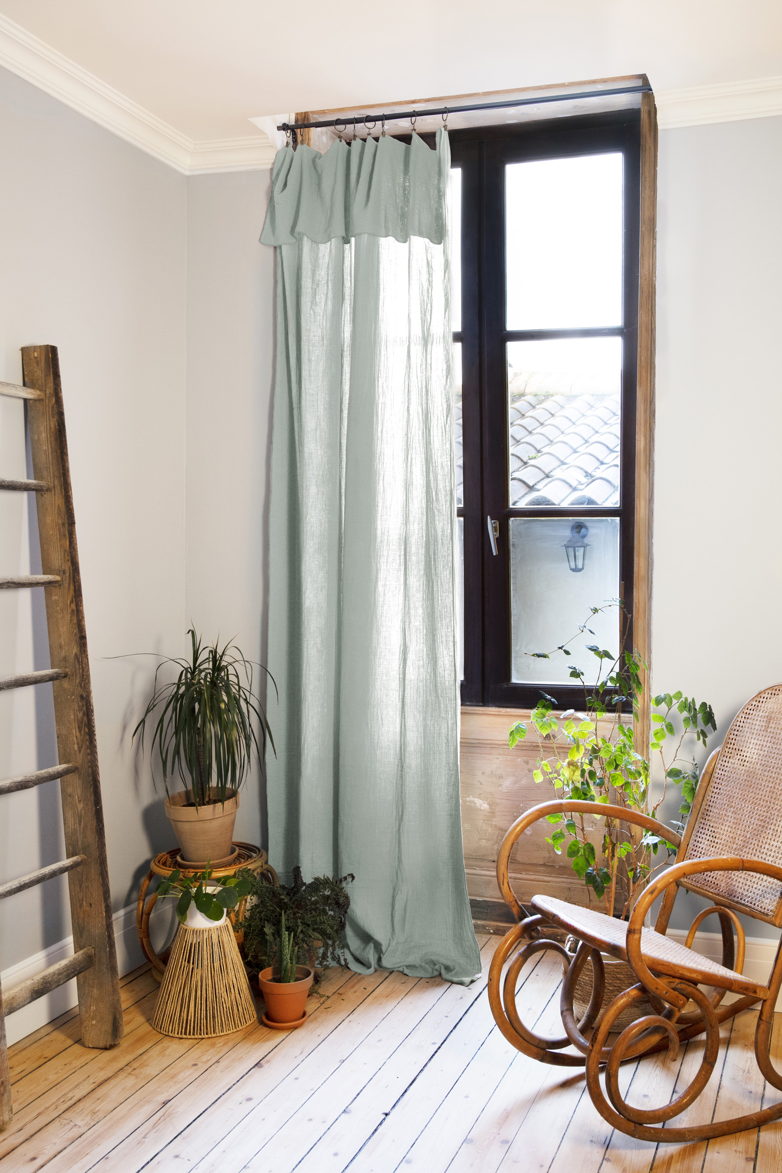 Rideau ajustable + 8 anneaux pince 140x300 cm en gaze de coton unie GAÏA - L'effet papillon - eucalyptus
