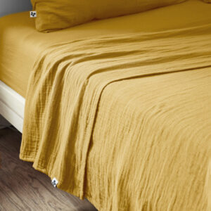 Drap plat 270 x 300 cm en gaze de coton unie GAÏA - L'effet papillon - safran