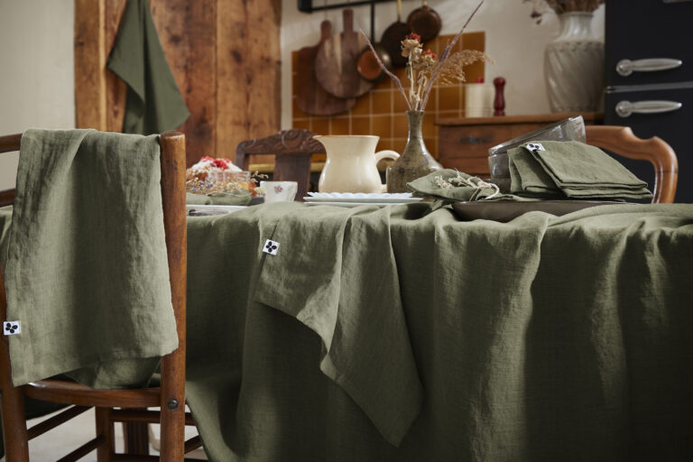 Nappe rectangulaire 170 x 250 cm en lin lavé SOLINE - L'effet papillon - thym