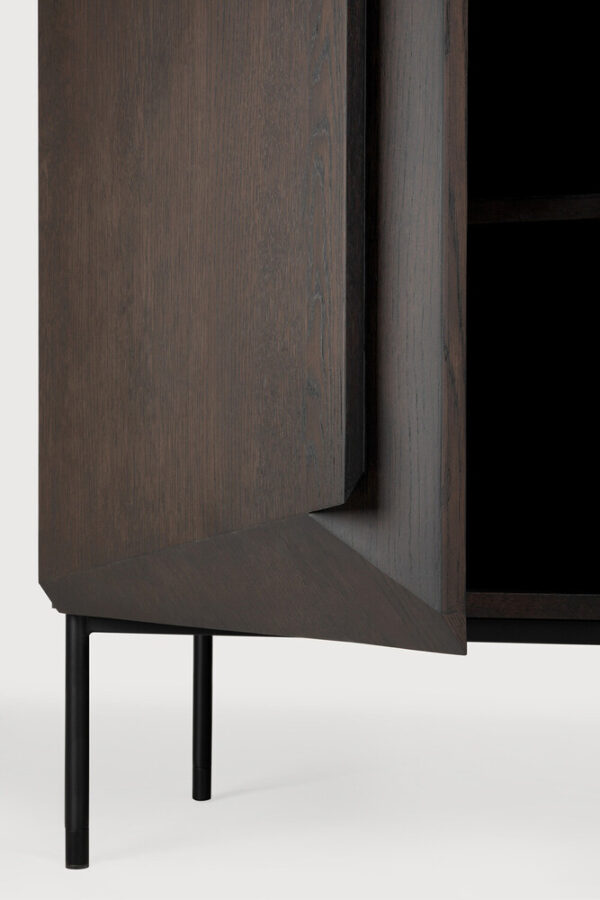 Armoire STAIRS 2 portes et étagères - chêne massif teinté brun finition vernie - 100x46x150 cm - Ethnicraft – Image 6