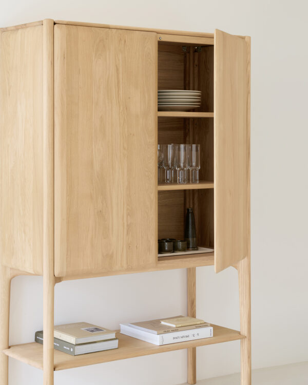 Armoire PI 2 portes et étagères - chêne massif finition huilée - 110x45x170 cm - Ethnicraft – Image 4