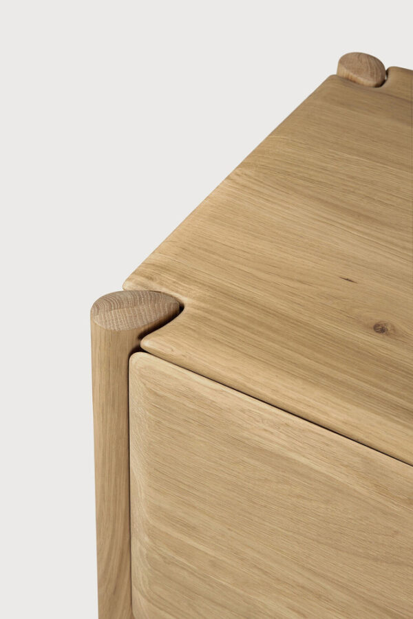Armoire PI 2 portes et étagères - chêne massif finition huilée - 110x45x170 cm - Ethnicraft – Image 5