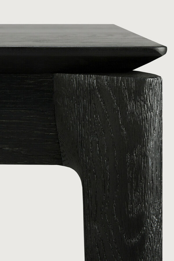Table à rallonge Bok en chêne teinté noir finition vernie 140/220 x 90 x H 76 cm Ethnicraft – Image 6