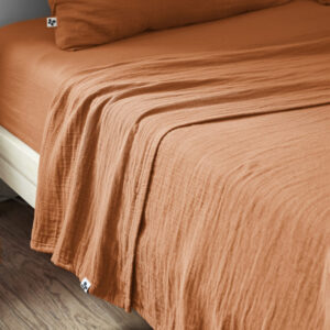 Drap plat 270 x 300 cm en gaze de coton unie GAÏA - L'effet papillon - abricot